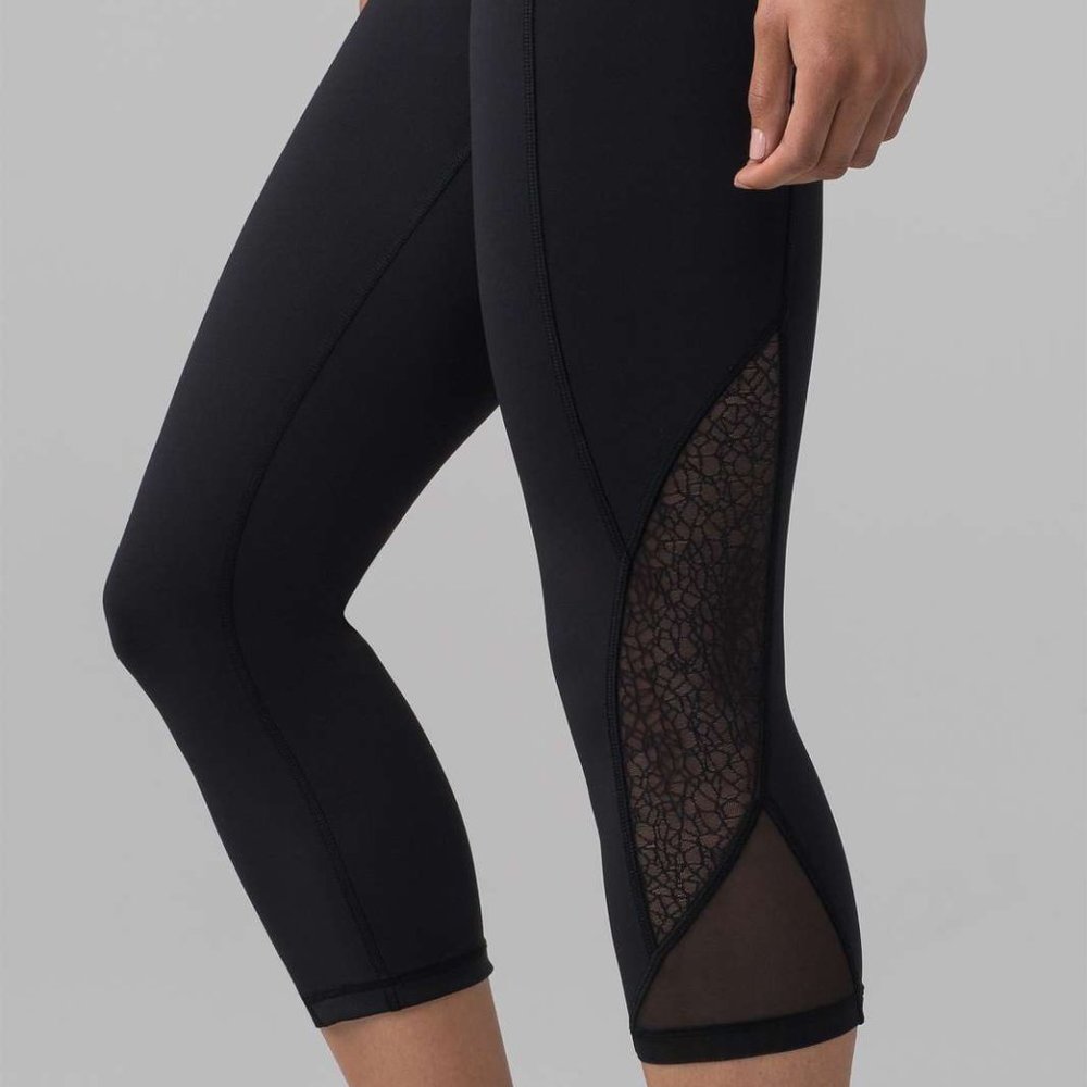 Lulu Lemon Black Mesh Panel Leggings